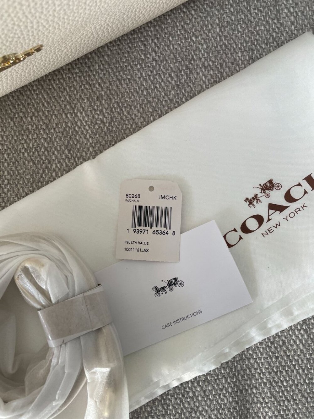 Coach Ivory Leather Hallie Shoulder Bag Gold Hardware Dual Straps - Picture 8 of 9